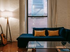 Narożniki – modne i wygodne meble do salonu i biura